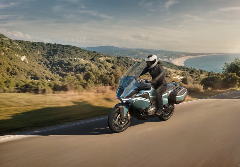 معرفی قوی‌ترین موتور باکسر تازه‌نفس BMW | ترکیبی از قدرت، فناوری، و راحتی در کلاس اسپرت و تورینگ