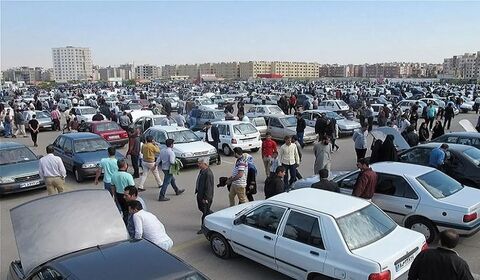 آینده بازار خودرو ایران در گرو تصمیمات کلان اقتصادی بازار خودرو فروش خودرو